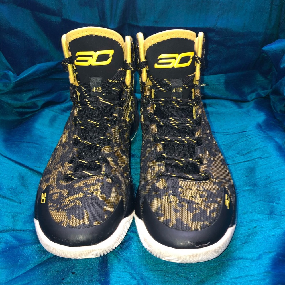 UA Curry 1 away